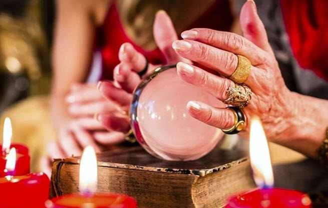 Bói tương lai: minh họa góc nhìn nhiều khả năng thay vì 100 phần trăm