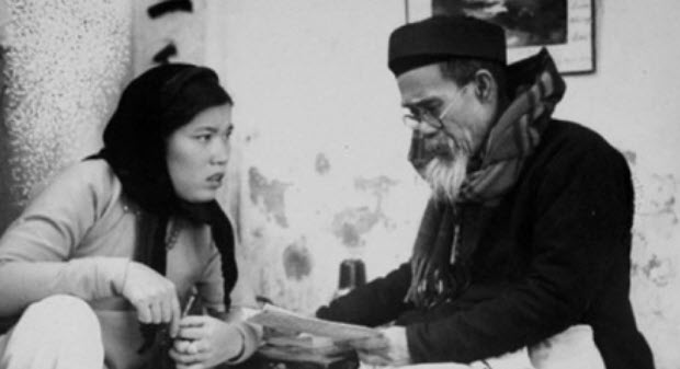 Thực hành bói Kiều: đọc to câu thơ và viết ra hành động nhỏ