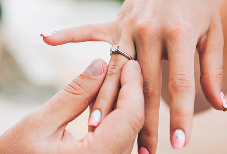 Xem ngày cưới: khởi đầu ấm áp cho hai gia đình