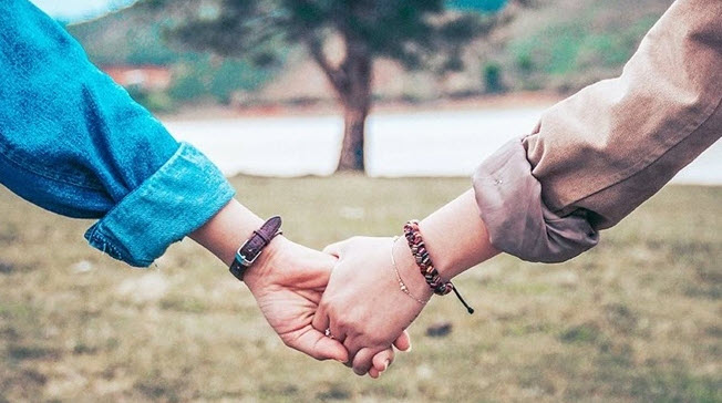 Minh họa đối chiếu hợp tuổi trong tình duyên theo can chi và nhóm tam hợp