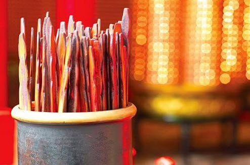 lưu ý khi xem bói quẻ quan âm: không lệ thuộc kết quả