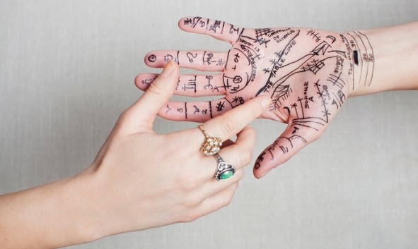 Rủi ro khi tin tuyệt đối vào đường chỉ tay