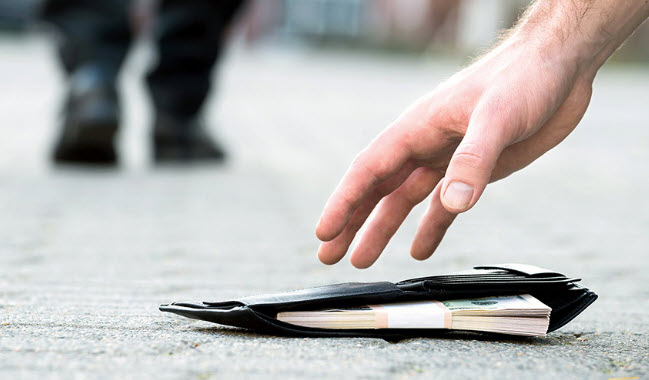 Giấc mơ lượm tiền: biểu tượng tài lộc và giá trị cá nhân