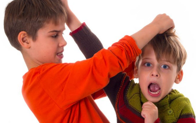 nằm mơ thấy đánh lộn