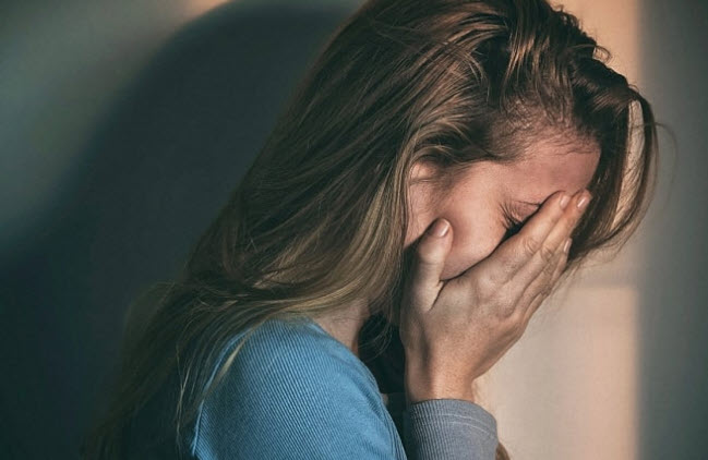 nằm mơ thấy mình khóc