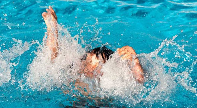 nằm mơ thấy người chết đuối