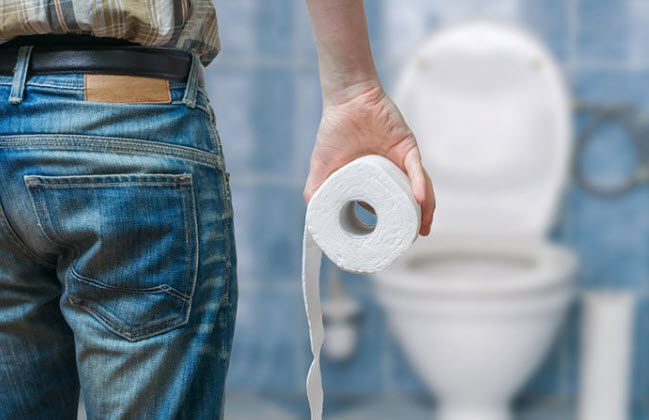 nằm mơ thấy mình đi vệ sinh