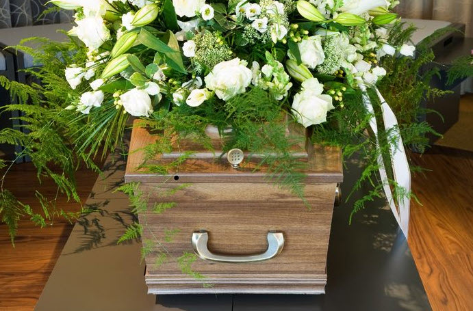 Quan tài xuất hiện trong nhà và hàm ý thanh lọc năng lượng