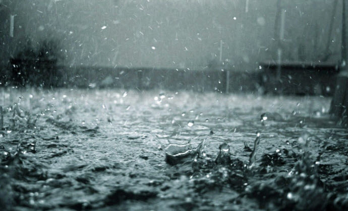 mơ thấy mưa ngập nhà cảnh báo cảm xúc dâng tràn cần xử lý