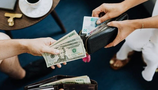 Nằm Mơ Được Cho Tiền