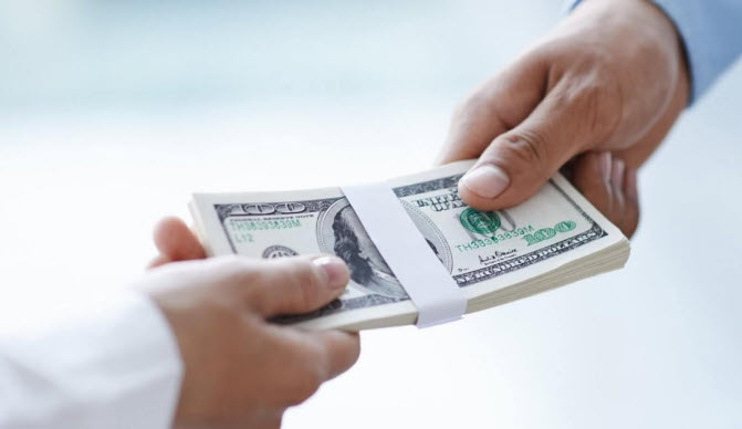 nằm mơ thấy người ta đưa tiền