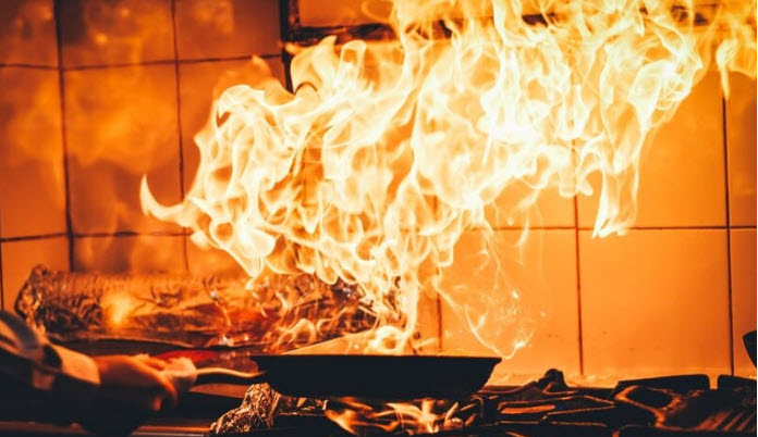 nằm mơ thấy nhà cháy