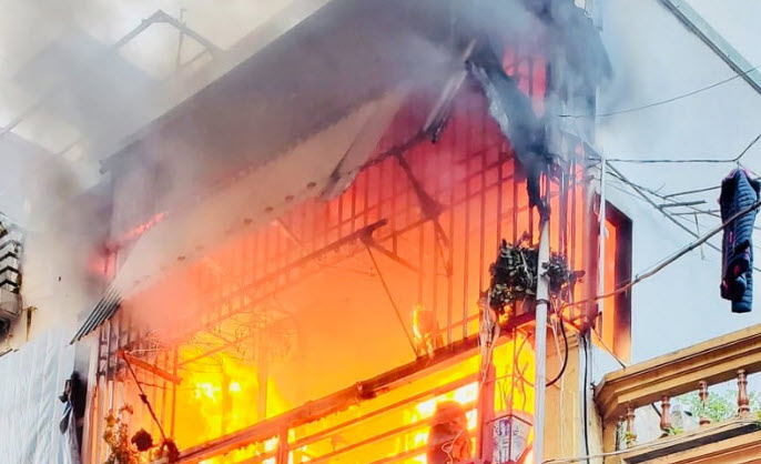 nằm mơ thấy nhà cháy